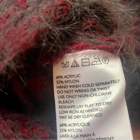 UO Fuzzy Sweater - Picture 6 of 6